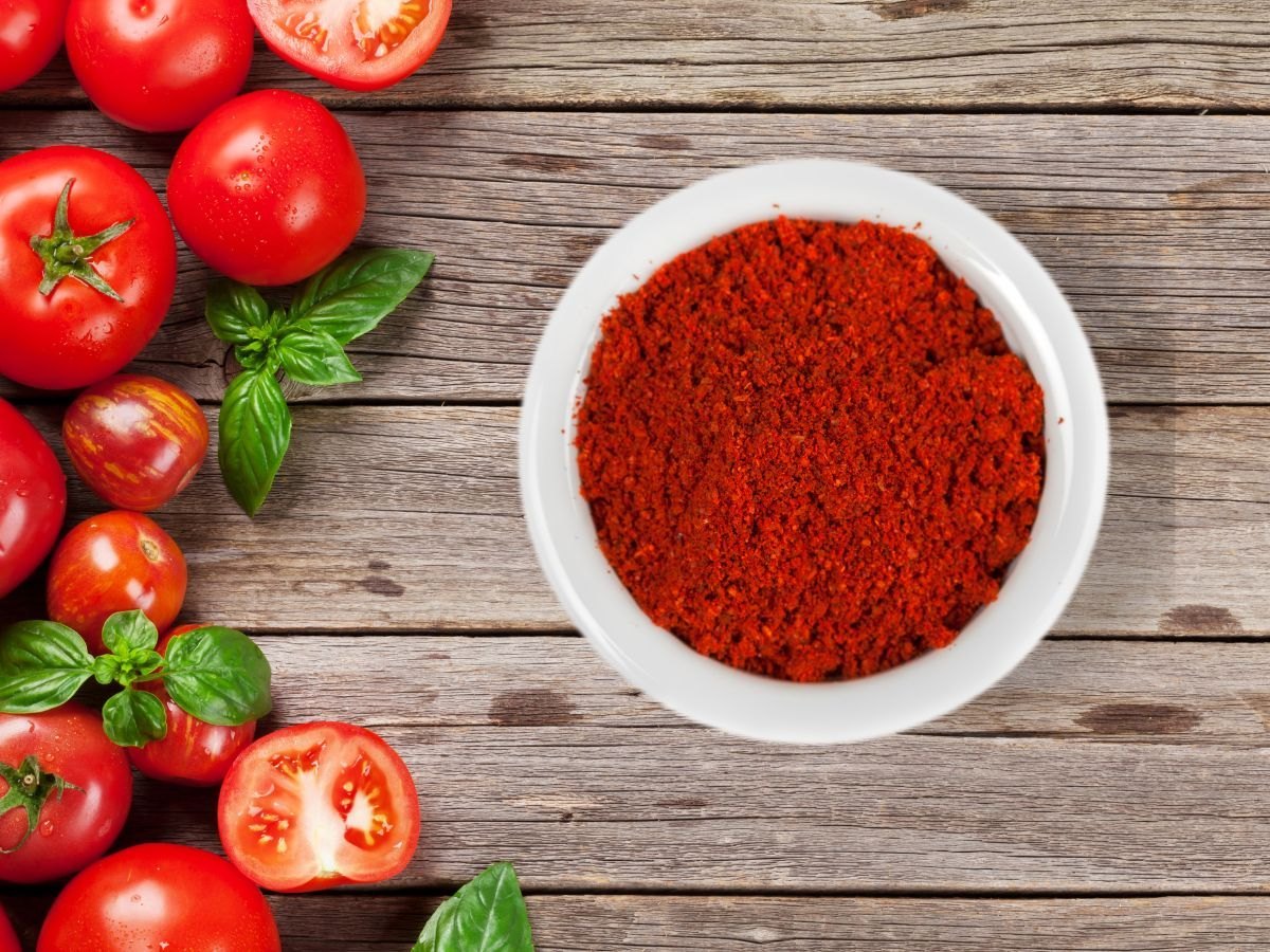 How to Use Tomato Powder: A Complete Guide